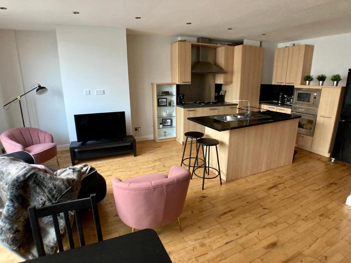 Linen Quarter Apartment